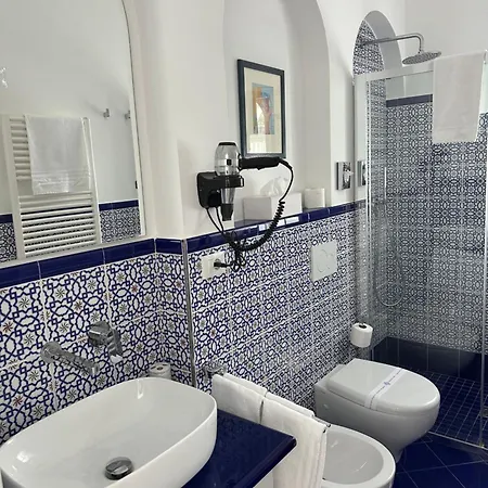 Queen - Luxury (adults Only) Guest house